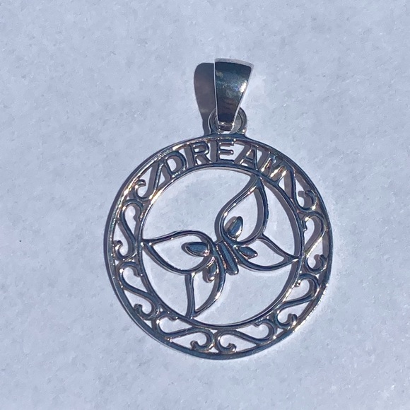 925 sterling silver dream butterfly pendant🦋 - Picture 1 of 17